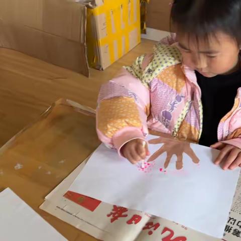 春风十里🌈🌈   花儿朵朵开（中一班）美工区活动