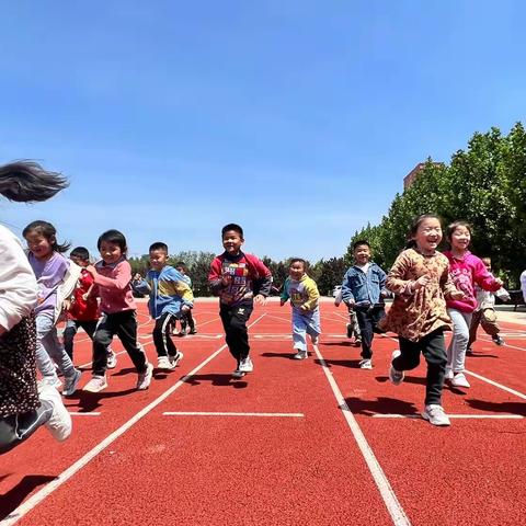 初探小学，“幼”见成长———北辛街道中心幼儿园马王园幼小衔接之参观小学