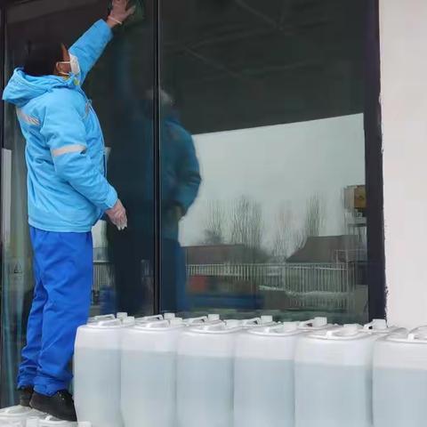 伊犁销售公司十八公里加油站践行精细服务赢好评坚持措施改进促提升