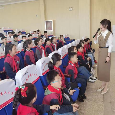 学习二十大  争做好少年——舞钢市青年宣讲小纵队学习贯彻党的二十大精神走进舞钢市第六小学