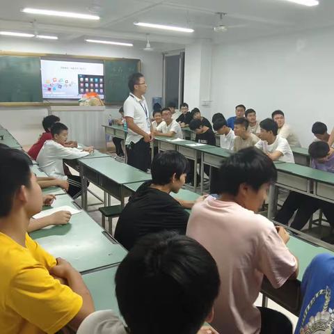 新的学期,入校立大志,出门步青云