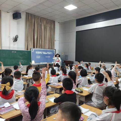 教研，是一次唤醒——记第一实验小学二年级数学《混合运算》研讨课