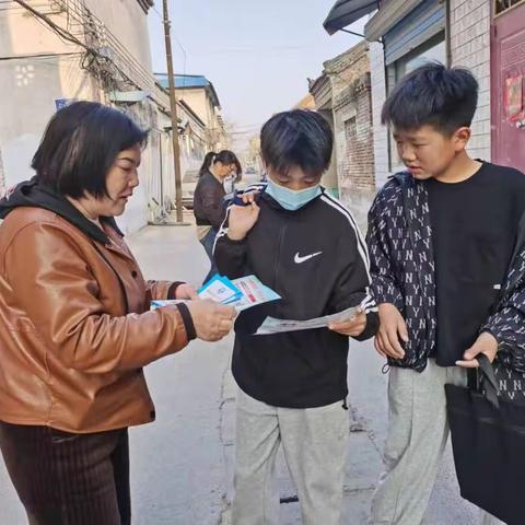 兰阳街道在辖区内开展防电信诈骗宣传活动