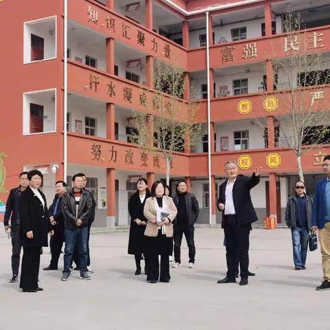 督导检查促成长 砥砺前行谱新篇——邓玲玲名师工作室建设工作督导检查活动纪实