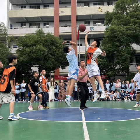 体育，让校园更美好！———体育路中学初一年级“共青团杯”班级篮球赛报道