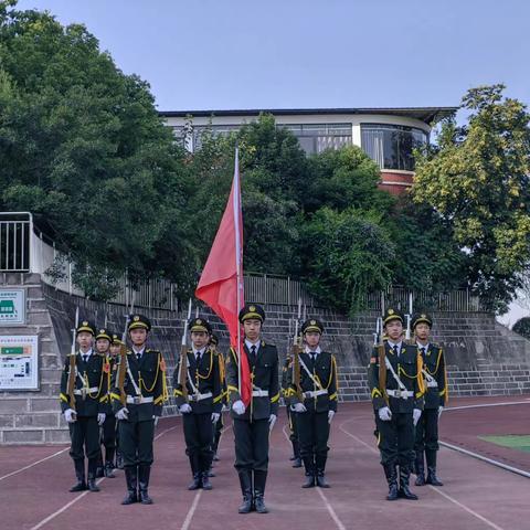 国防教育汇演展风采，云中学子英姿致青春——云锦中学2023届初一新生国防教育汇报演出