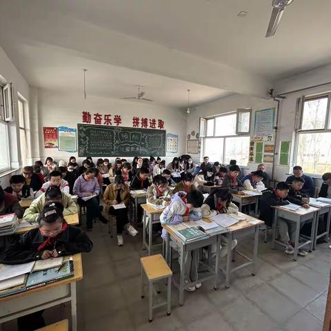 矢志笃行立芳华——唐县第四区域教研共同体 语文学科研训活动