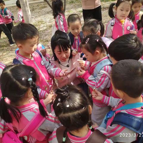 春暖花开“趣”春游