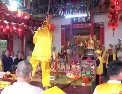 弘扬潮汕风俗文化，四海归心，振兴中华普渡法会。