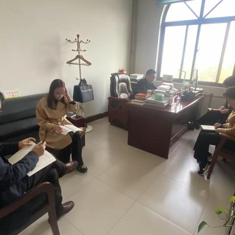 区委编办组织开展党的二十大精神专题研讨