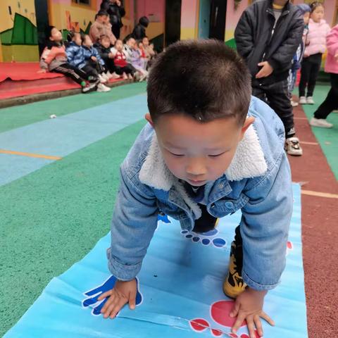 蔚桐幼儿园中一班快乐校园生活