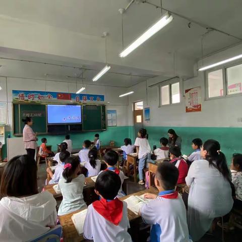 乐学愉心 童趣盎然———拳铺镇小学语文低段教研组活动纪实