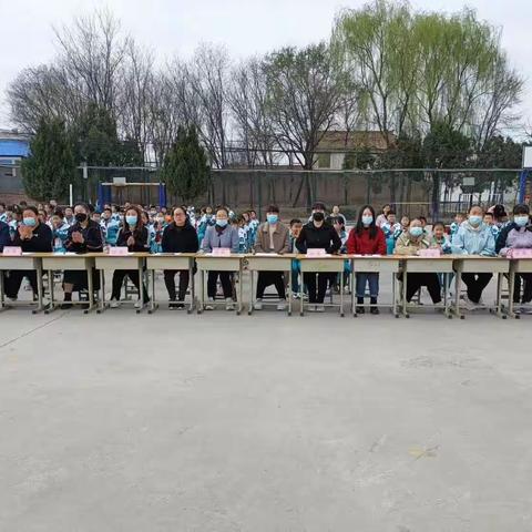 创意动感课桌舞 减负增趣促成长——实验小学西贾校区"律动童年 桌而不凡"展演活动