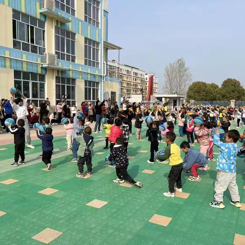 让我们架起学校与家长沟通的桥梁— 新街镇第二小学幼儿园