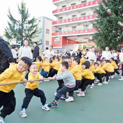 初冬的风吹来我们的成长—中二班十一月记录