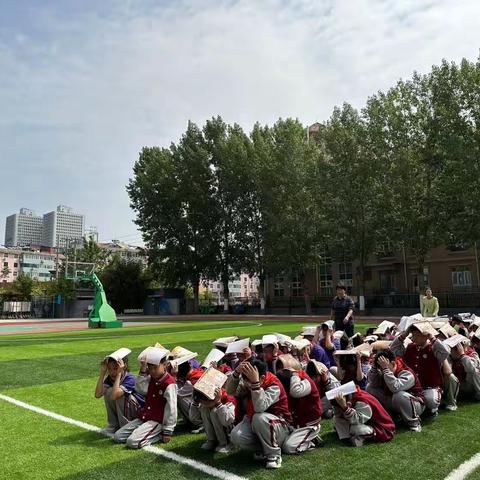 【关爱学生幸福成长·关爱学生健康篇】演练于行 防震于心—丛阳小学开展防震减灾演练活动