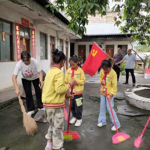 八步区贺街镇西南小学2023年重阳节“关爱老年人，情暖夕阳红”主题活动简报