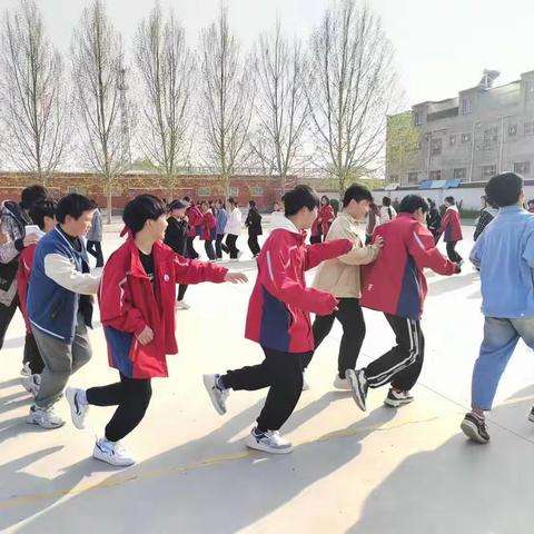 龙岗初级中学“爱心传递，情暖校园”之趣味活动