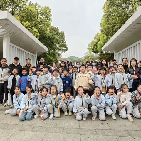 萧山区蓝天小学202班-我和春天有个约会