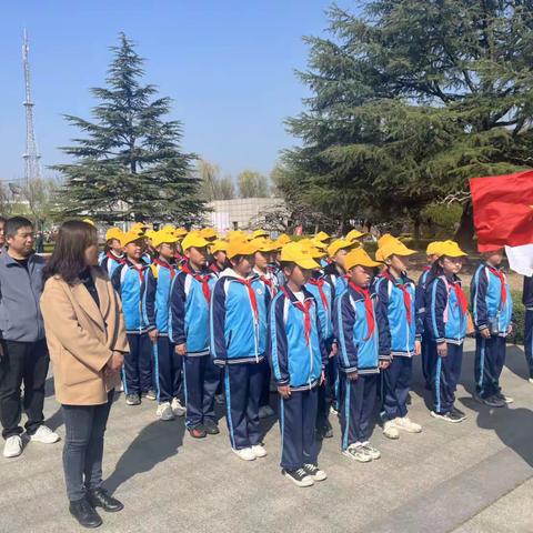 清明时节祭英烈 革命精神永传承——峄城区匡衡小学举行清明节祭英烈红色实践活动