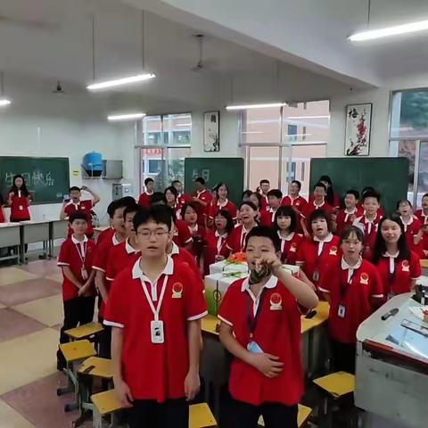 恰同学少年，风华正茂；书生意气，挥斥方遒--122