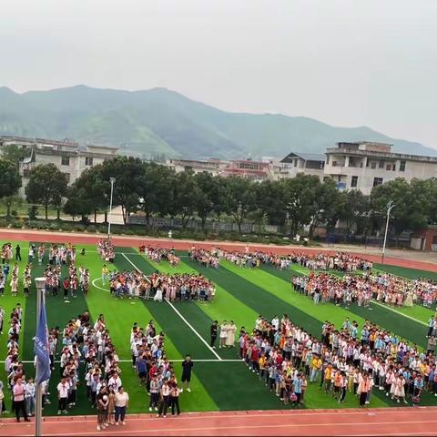 消防🧯演练，防患未燃——草林中心小学消防安全演练活动