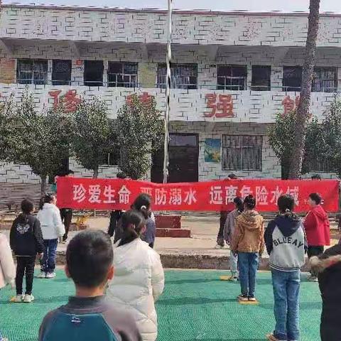 珍爱生命，严防溺水----干河小学防溺水签名活动