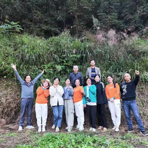 抓住秋天的尾巴，共赴“鱼”快的周末——记政史地组2023年秋季学期烤鱼活动