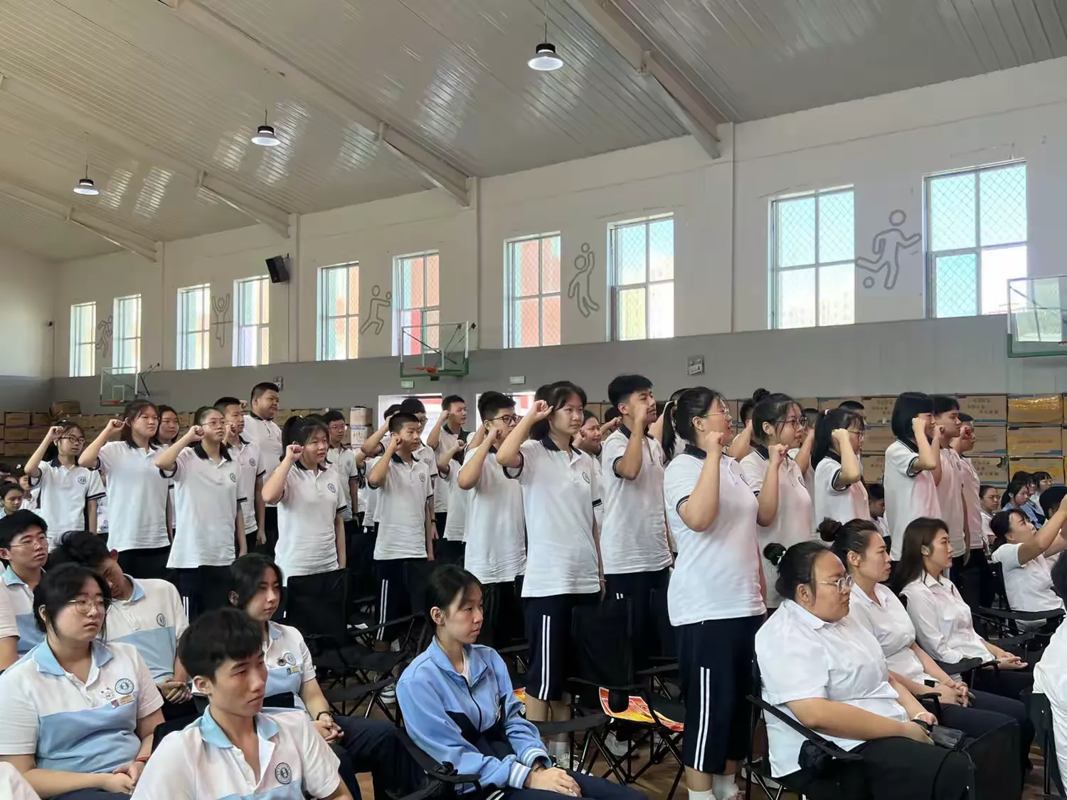 简篇-筑梦新学期 一起向未来——龙成实验学校2023-2024学年度开学典礼(初中部)