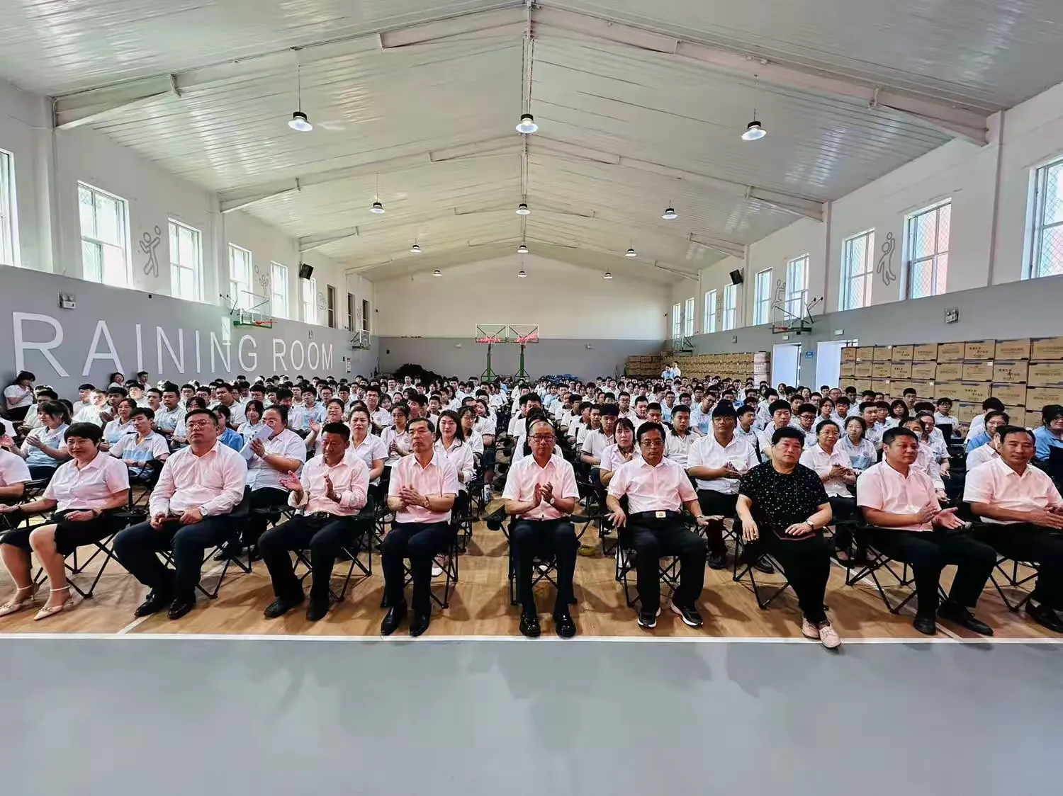 简篇-筑梦新学期 一起向未来——龙成实验学校2023-2024学年度开学典礼(初中部)