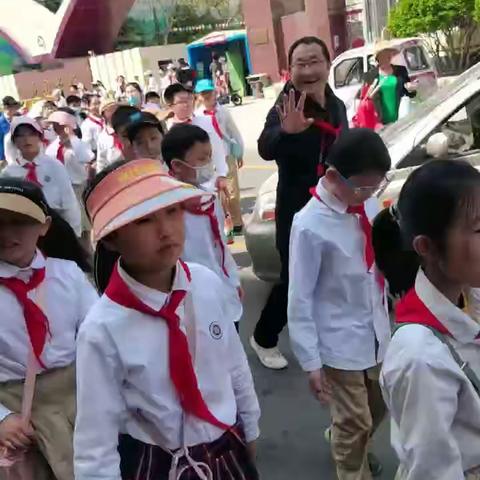 文明祭扫，倡导移风易俗！莱芜区花园学校四年级清明祭扫活动纪实！！