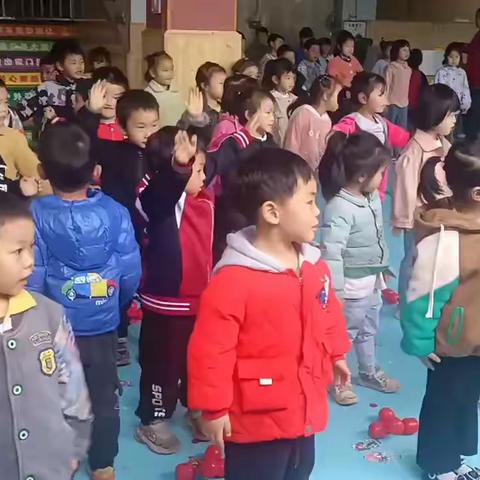 连湖镇阳光幼儿园中班第十周快乐碎片