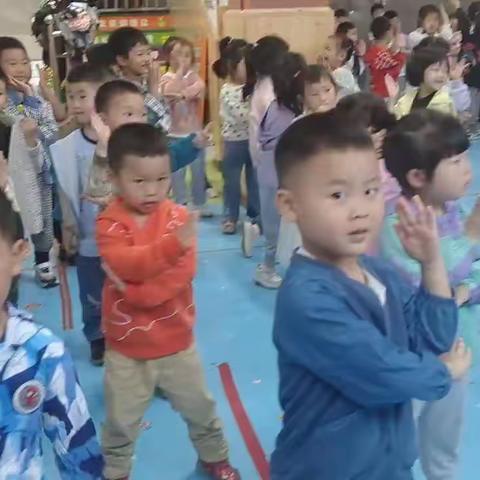 莲湖镇阳光幼儿园中班快乐第十三周