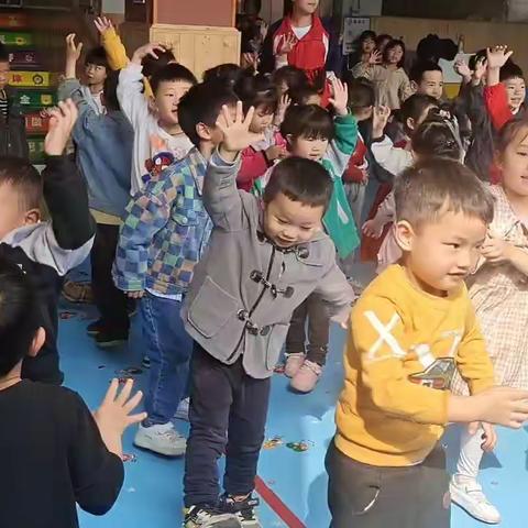 莲湖镇阳光幼儿园中班第十四周成长碎片
