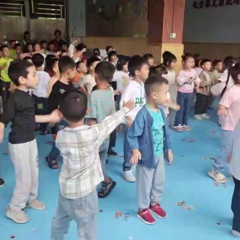 连湖镇阳光幼儿园中班第 19 周美好时光୧(๑•̀◡•́๑)૭