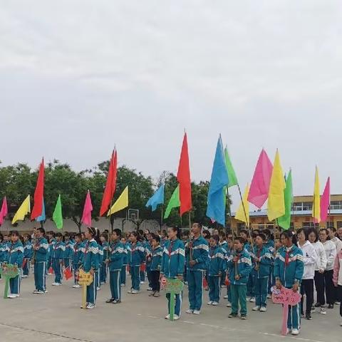 “奋进新时代 ，青春筑未来”僧念小学第一届春季趣味运动会纪实