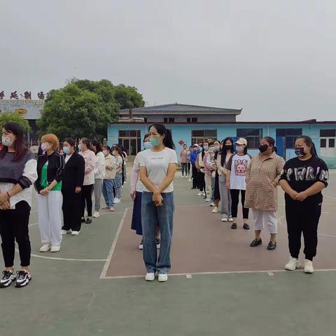 呼延小学“家校携手，共育花开”庆六一暨家长开放日活动