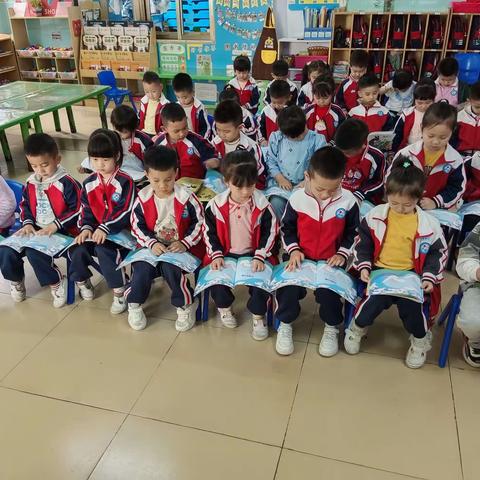 金集幼儿园秀海分园中四班3月份快乐点滴