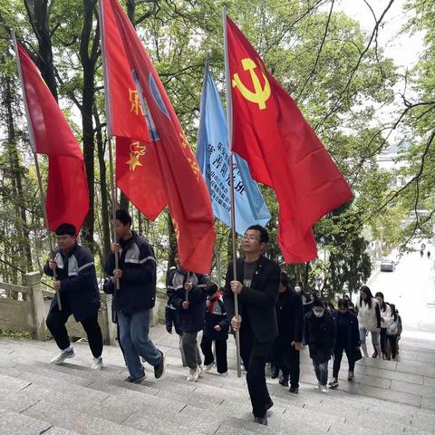 “传承红色基因·缅怀革命先烈”张店区科苑小学二年级三班清明节主题实践活动