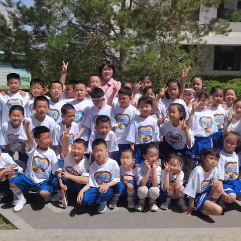 石榴花开心向党，籽籽童心筑梦想——五小一年级（1）班六一儿童节活动美篇