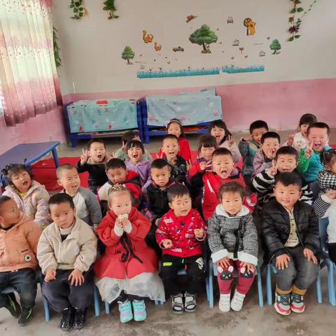 昝岗乡枣林屯学校幼儿园2023年春季（古诗背诵大赛）