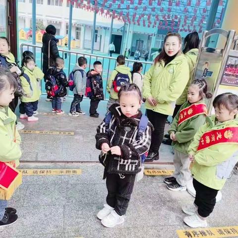 三月，你好！春天，你好！——龙须塘中心幼儿园中一班