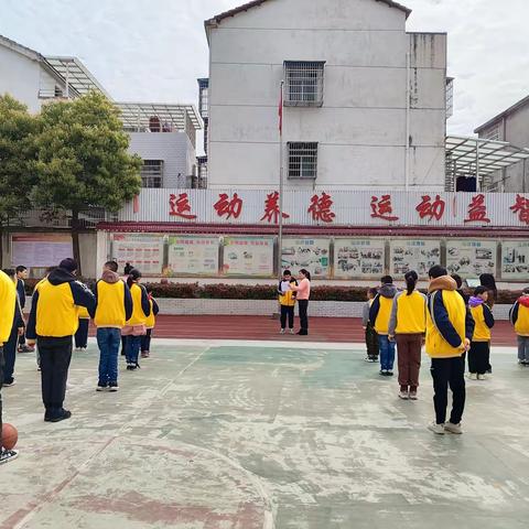 缅怀革命先烈  继承优良传统  珍惜幸福生活