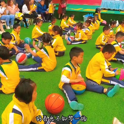 “ 快乐早操 ，活力飞扬 ”  一 一   高坪区小龙小学附属幼儿园早操评比活动