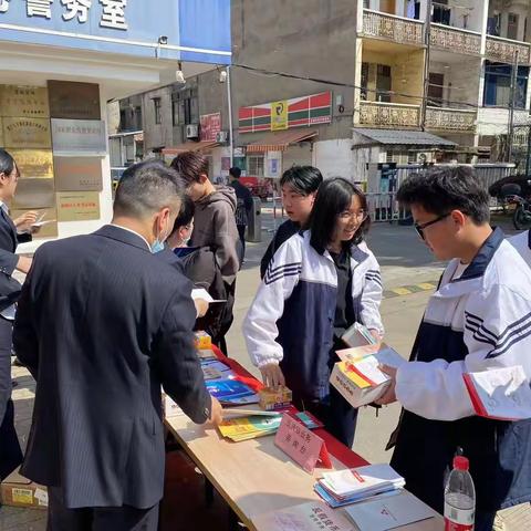 【市场支行】减费让利 服务于民