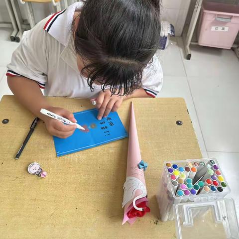 “创意祝福，感恩吾师”榛子镇王官营小学教师节活动总结