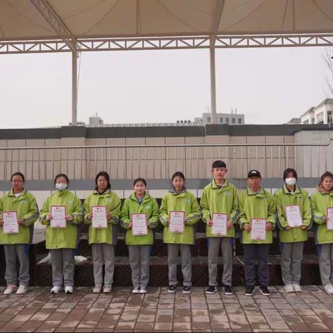 【绽放新时代光芒 让雷锋精神永续】东乌旗综合高中学雷锋活动月总结表彰仪式