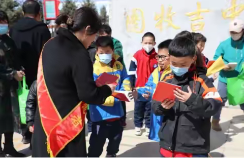 扎赉特旗司法局开展“扫黄打非”“护苗·绿书签”“进校园”活动