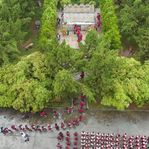 上栗中学金山校区“缅怀革命先烈，传承红色基因”烈士祭扫活动纪实