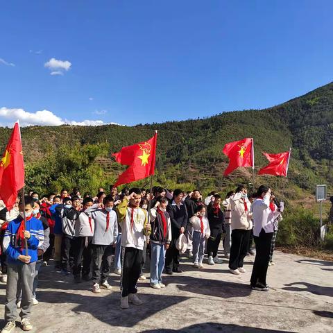 缅怀革命先烈，继承革命精神——前场中心小学清明祭英烈主题队日活动（副本）